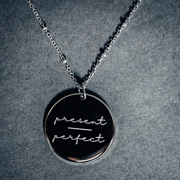 Present over perfect necklace - Bossy Plans